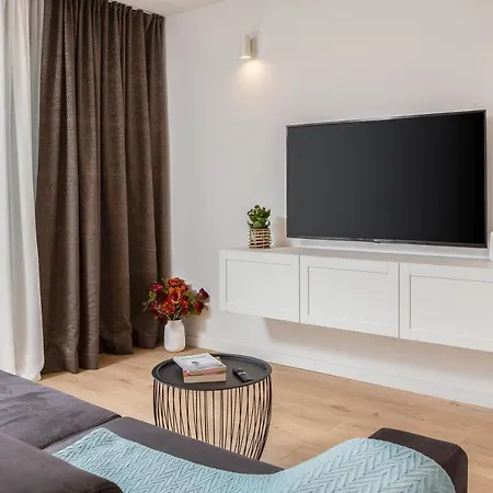 Lemon Tree Luxury, Free Parking Apartman *